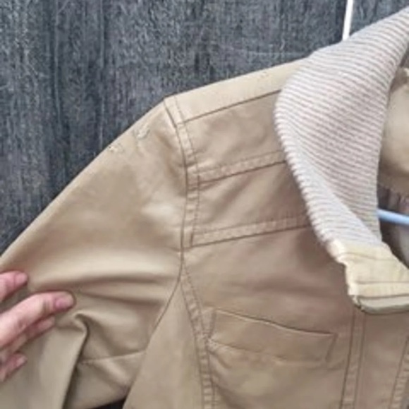 Leather jacket - Picture 4 of 5